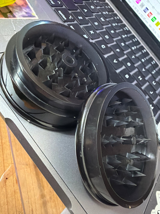 Black Epoxy Resin Herb Grinder – Durable Handmade Grinder