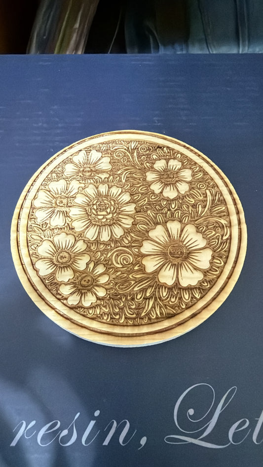 Floral pattern circular coaster