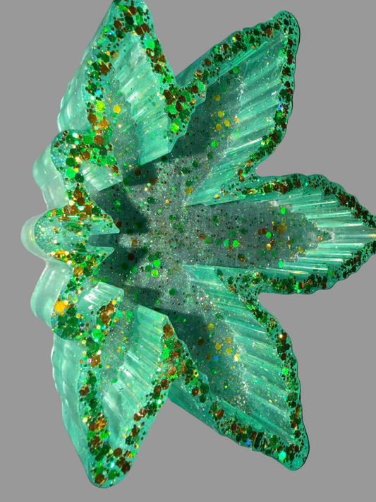 Epoxy leaf ashtray